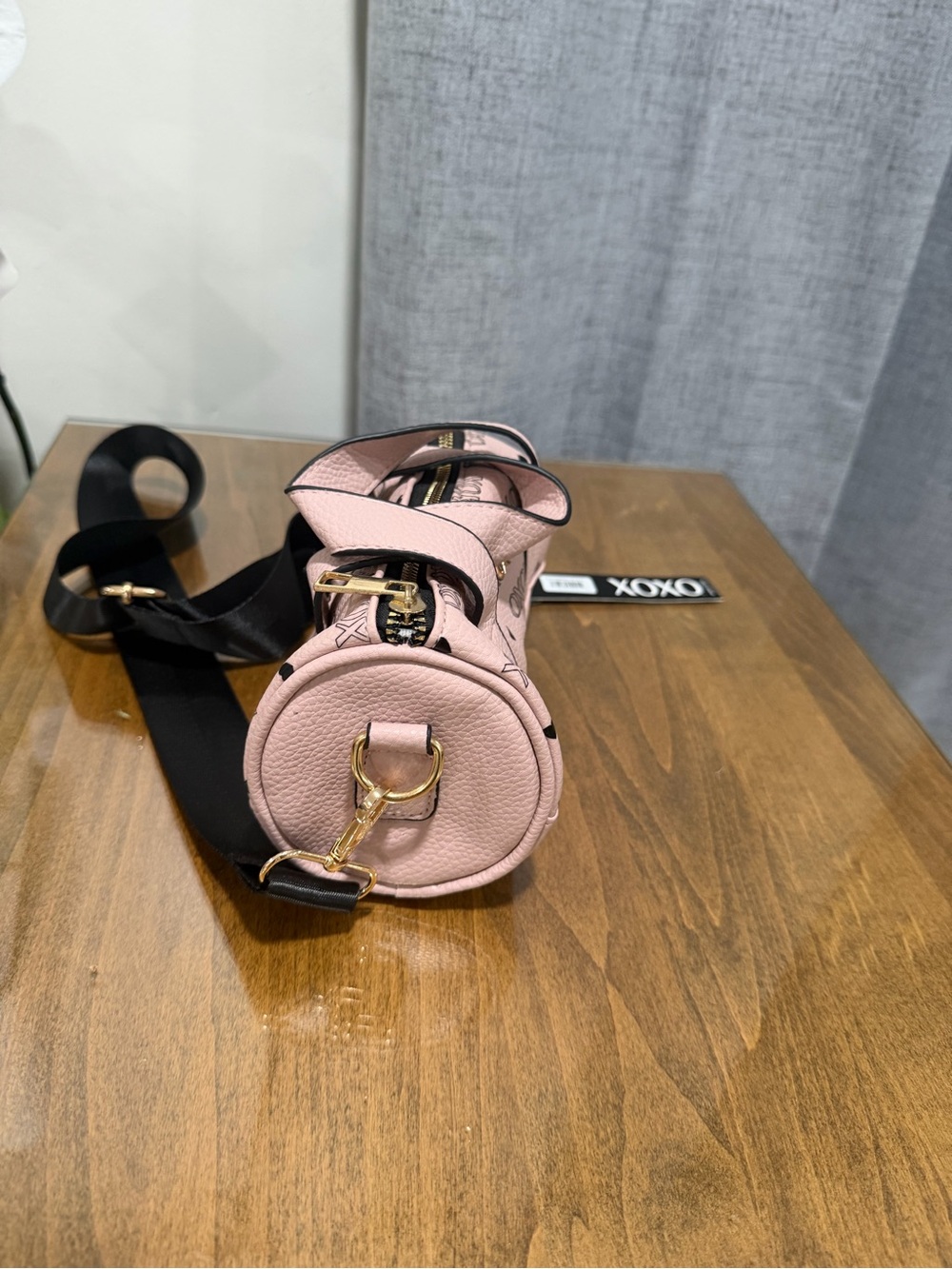 🔥🔥 XOXO Blush Pink Mini Barrel Crossbody Bag! 🔥🔥 - Picture 3 of 5